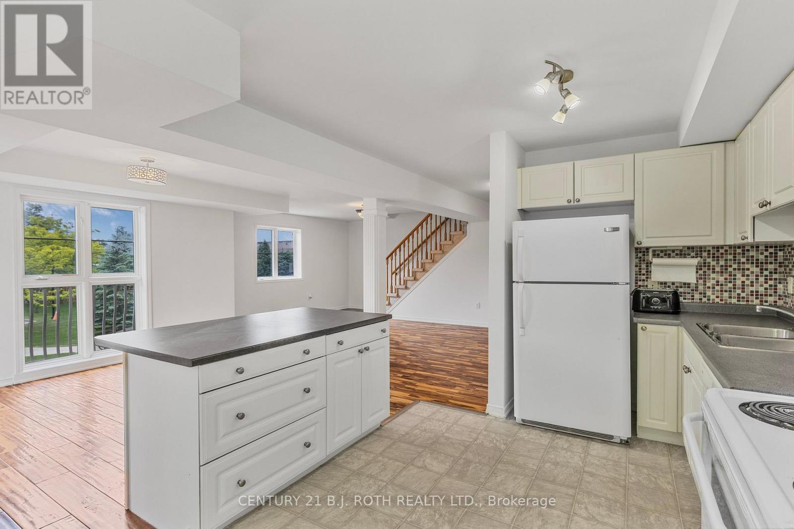 7 - 13 Cheltenham Road, Barrie, Ontario  L4M 0E7 - Photo 10 - S13124326