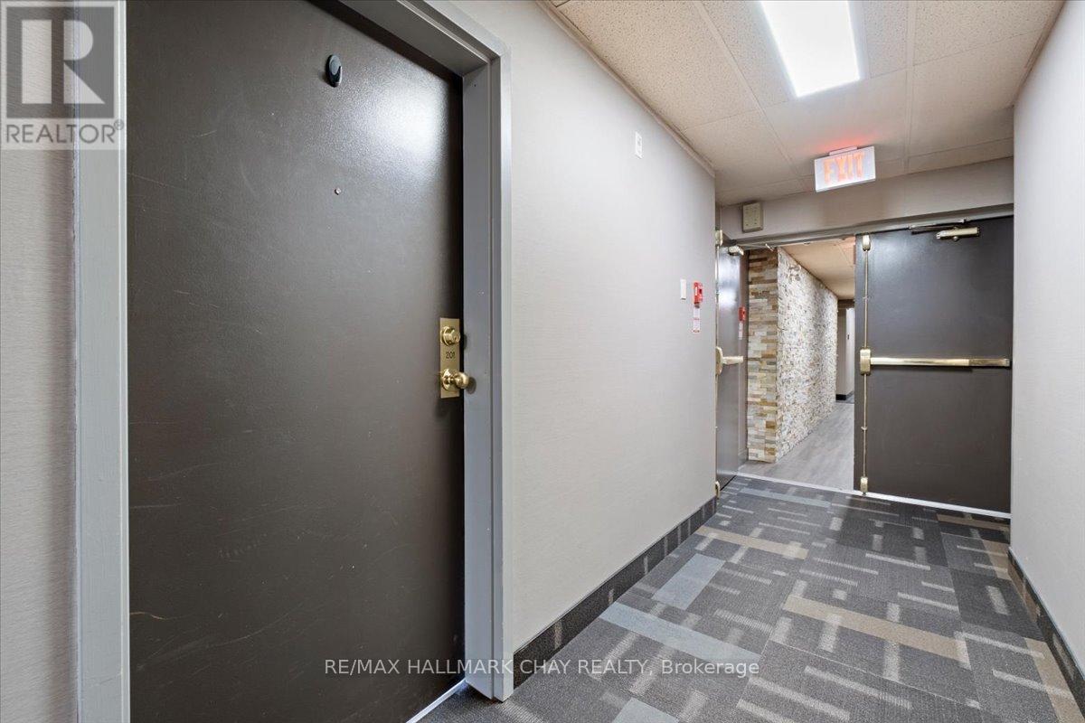 201 - 120 Bell Farm Road, Barrie, Ontario  L4M 6J2 - Photo 20 - S13124414