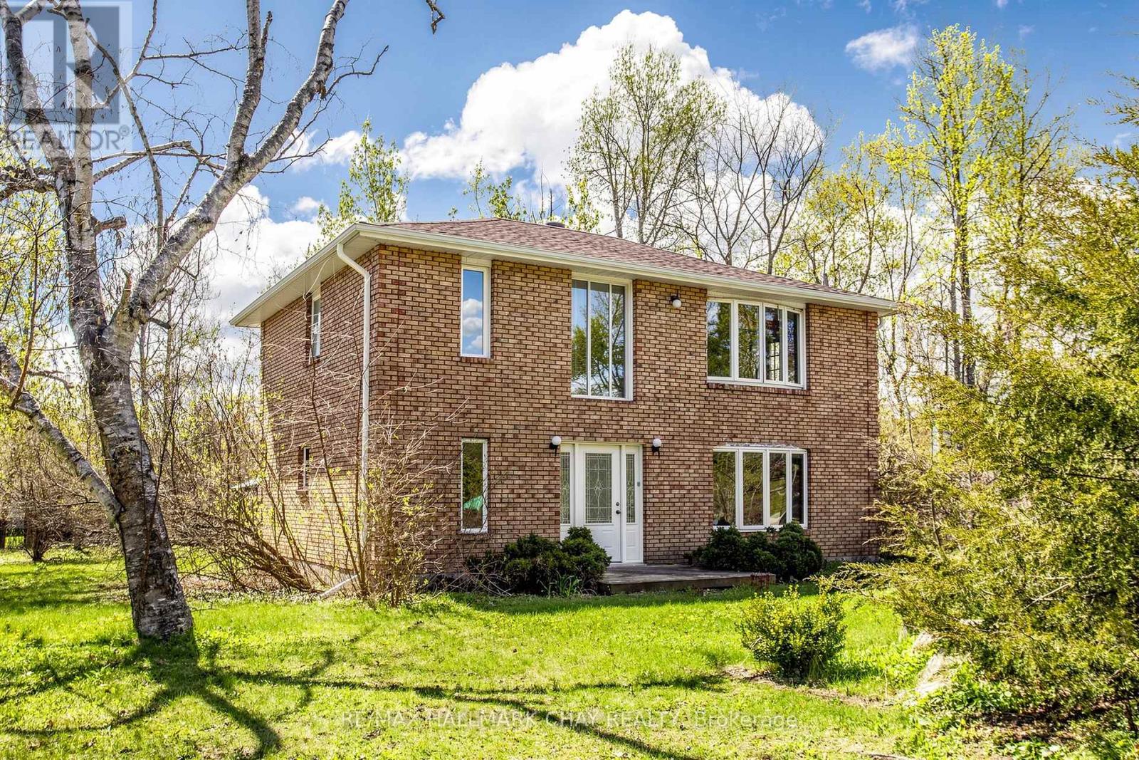 255 POPLAR AVENUE, Tay, Ontario
