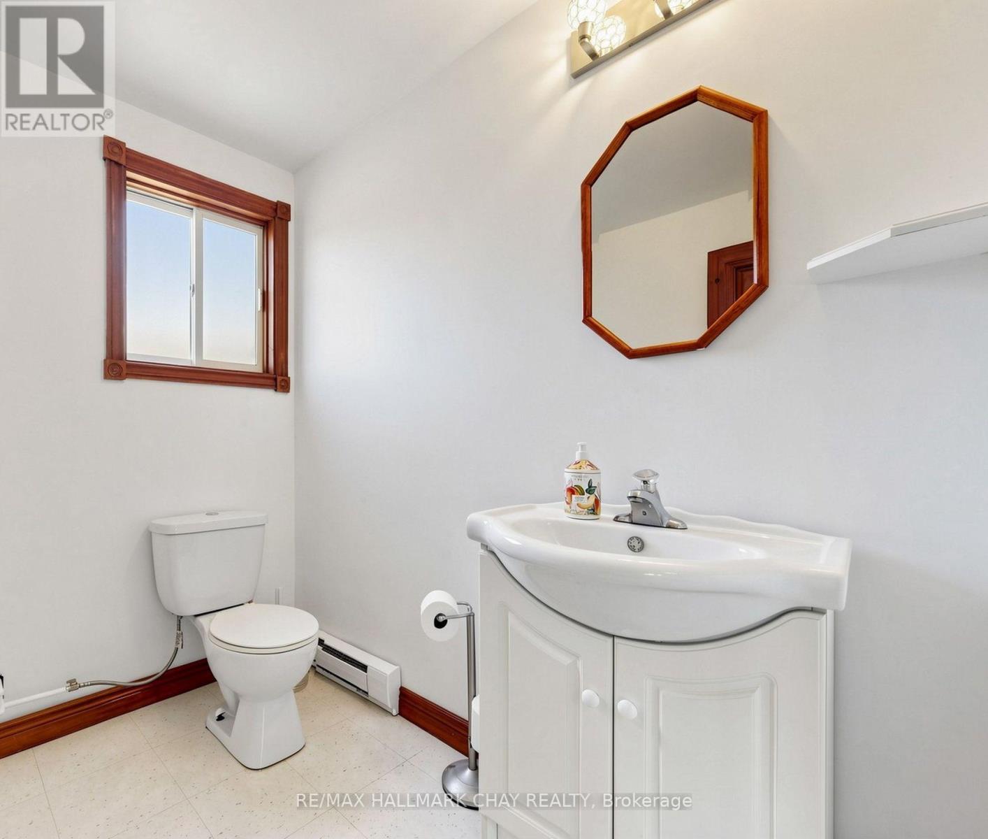 255 Poplar Avenue, Tay, Ontario  L0K 1R0 - Photo 15 - S13124458