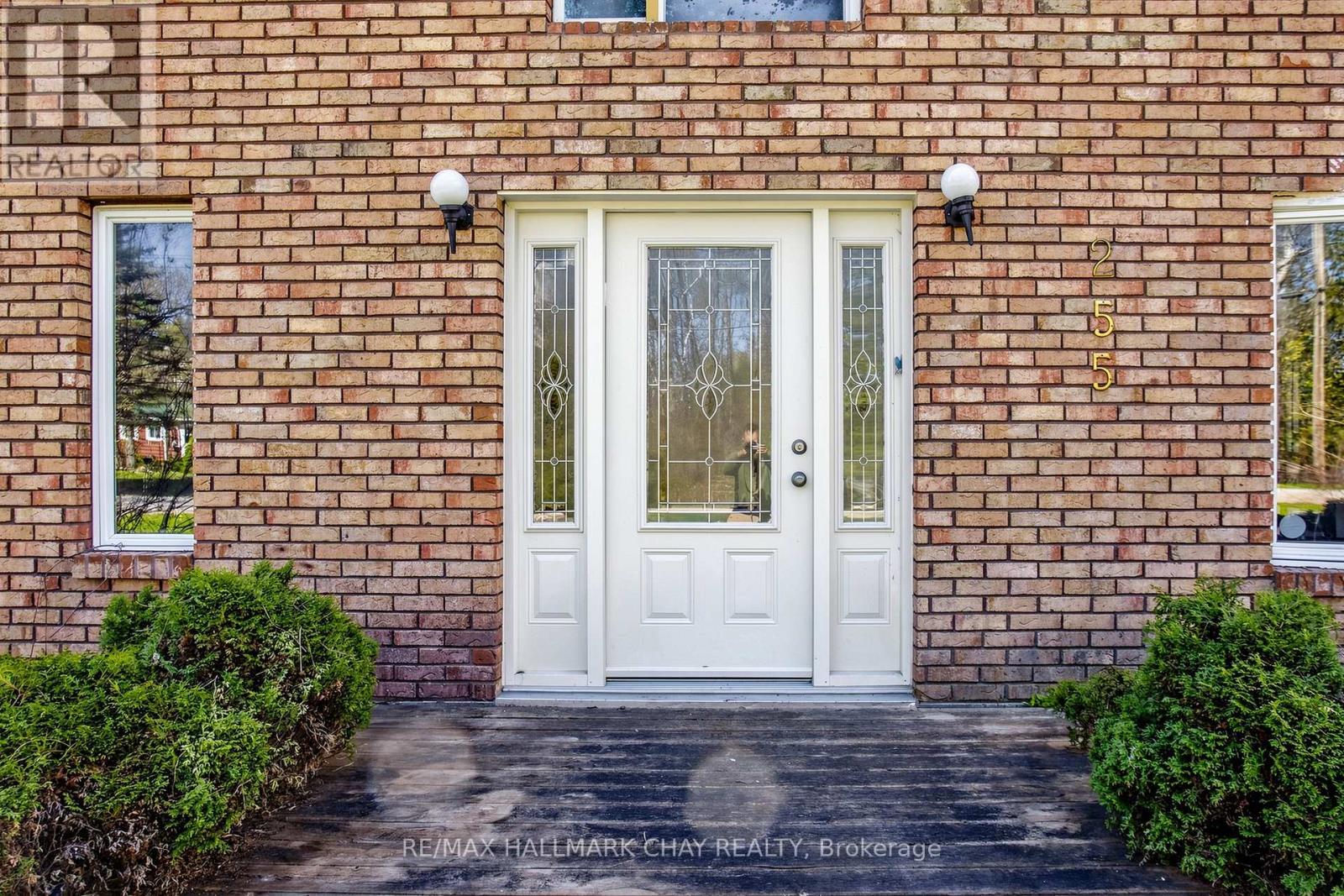 255 Poplar Avenue, Tay, Ontario  L0K 1R0 - Photo 3 - S13124458