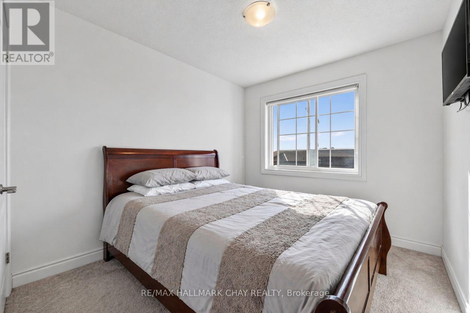 39 Kodiak Terrace, Barrie, Ontario  L9J 0J4 - Photo 13 - S13124526