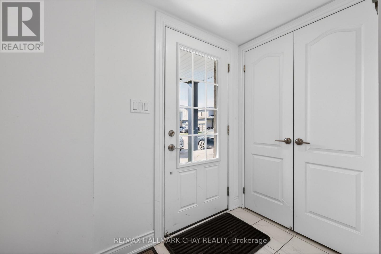 39 Kodiak Terrace, Barrie, Ontario  L9J 0J4 - Photo 16 - S13124526