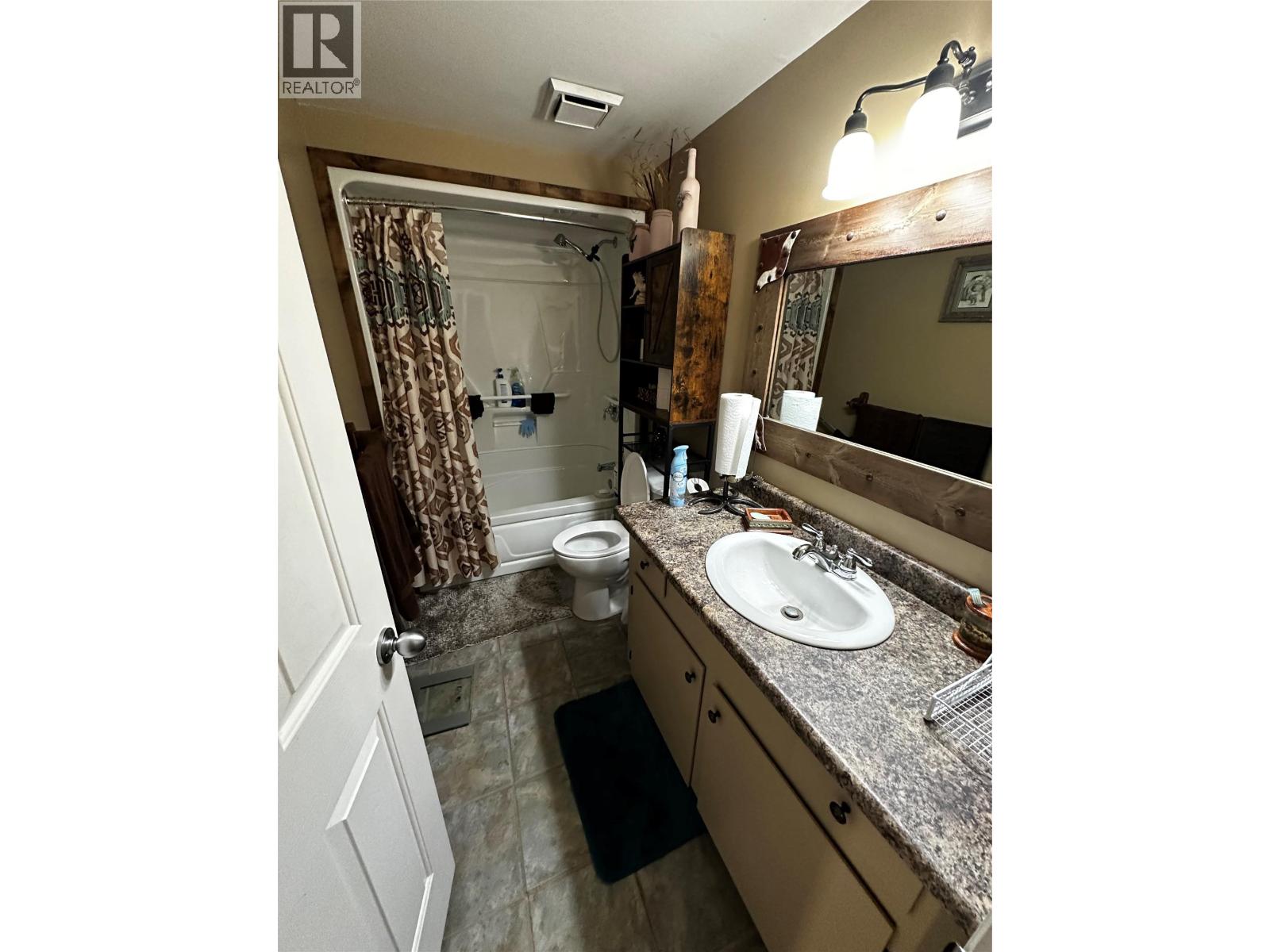 2959 Sawchuk Road, Chetwynd, British Columbia  V0C 1J0 - Photo 13 - 10386267