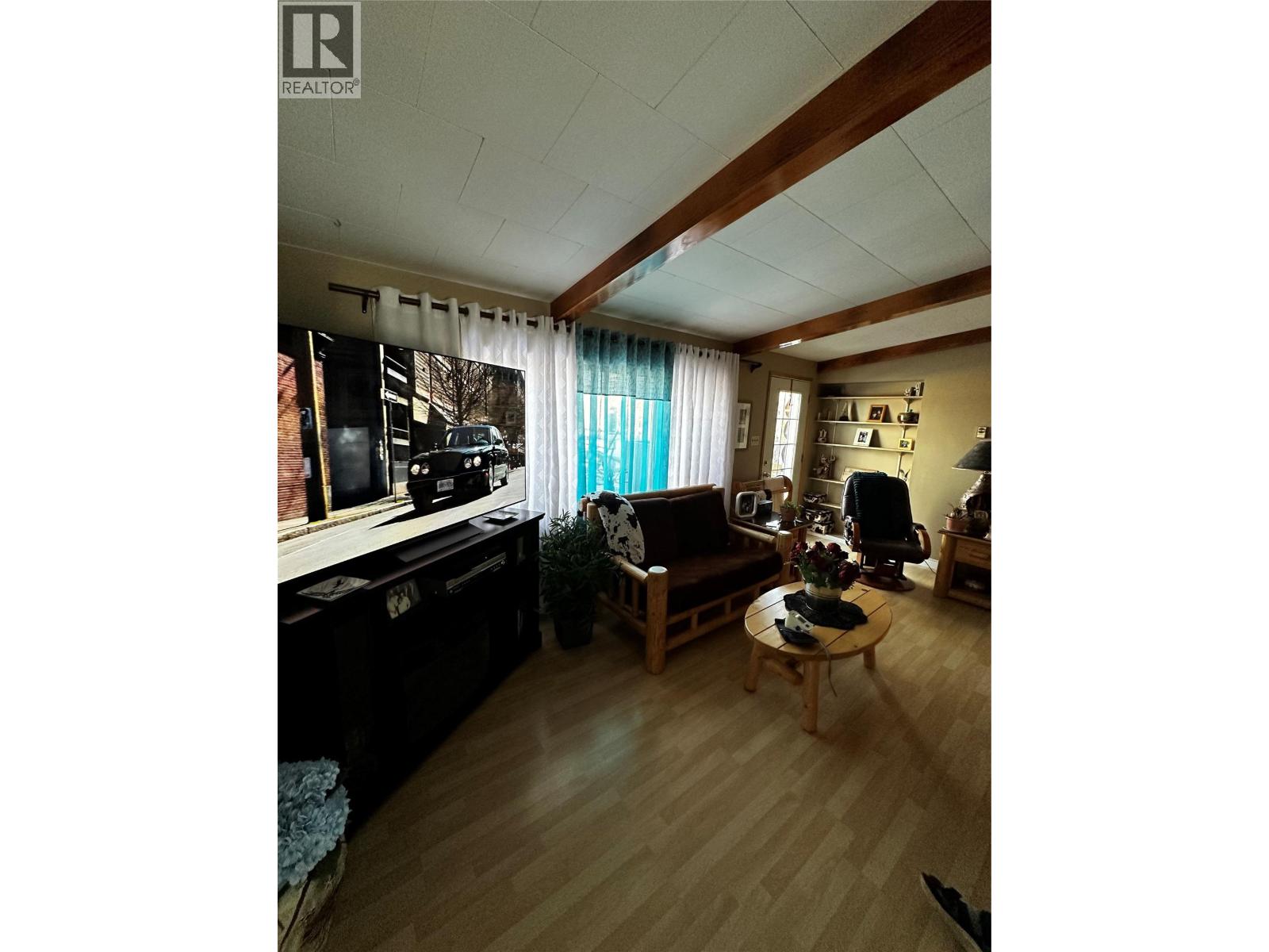 2959 Sawchuk Road, Chetwynd, British Columbia  V0C 1J0 - Photo 9 - 10386267