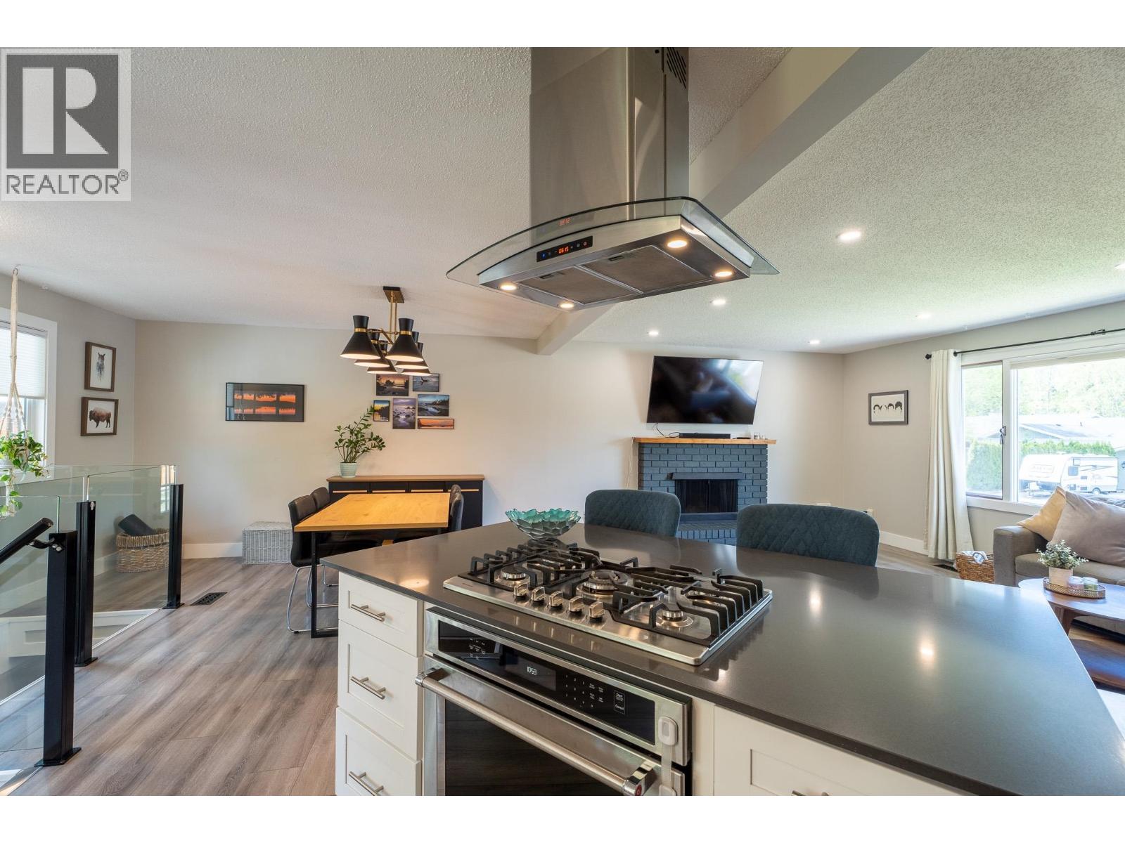5310 York Drive, Prince George, British Columbia  V2N 2A5 - Photo 7 - R3123388