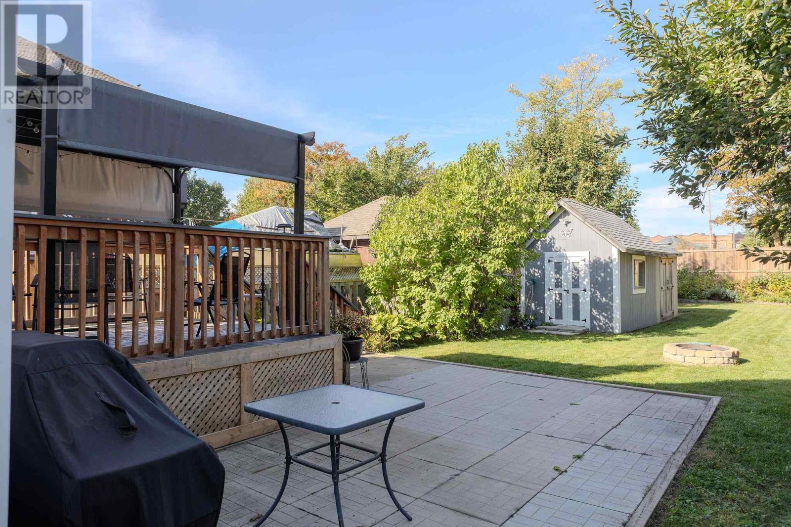 137 Pilgrim St, Sault Ste. Marie, Ontario  P6A 3E8 - Photo 4 - SM253344