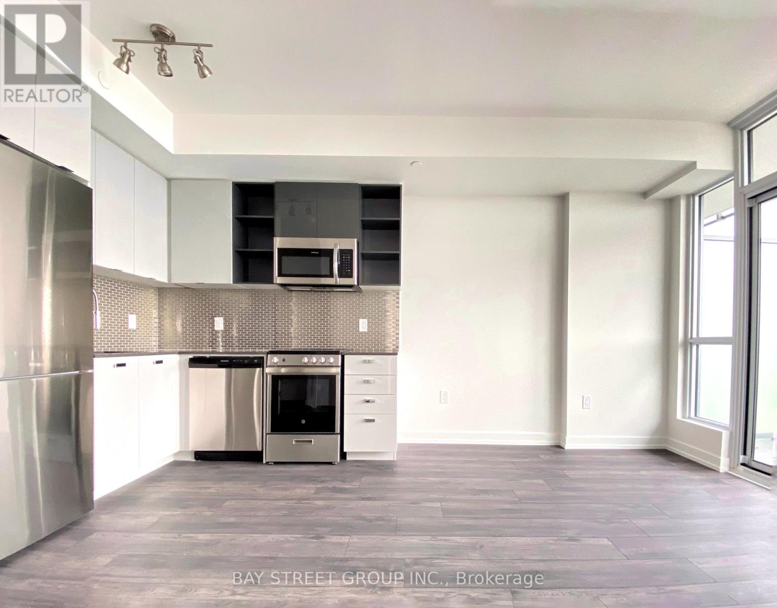 814 - 10 De Boers Drive, Toronto, Ontario  M3J 0G5 - Photo 4 - W13124322