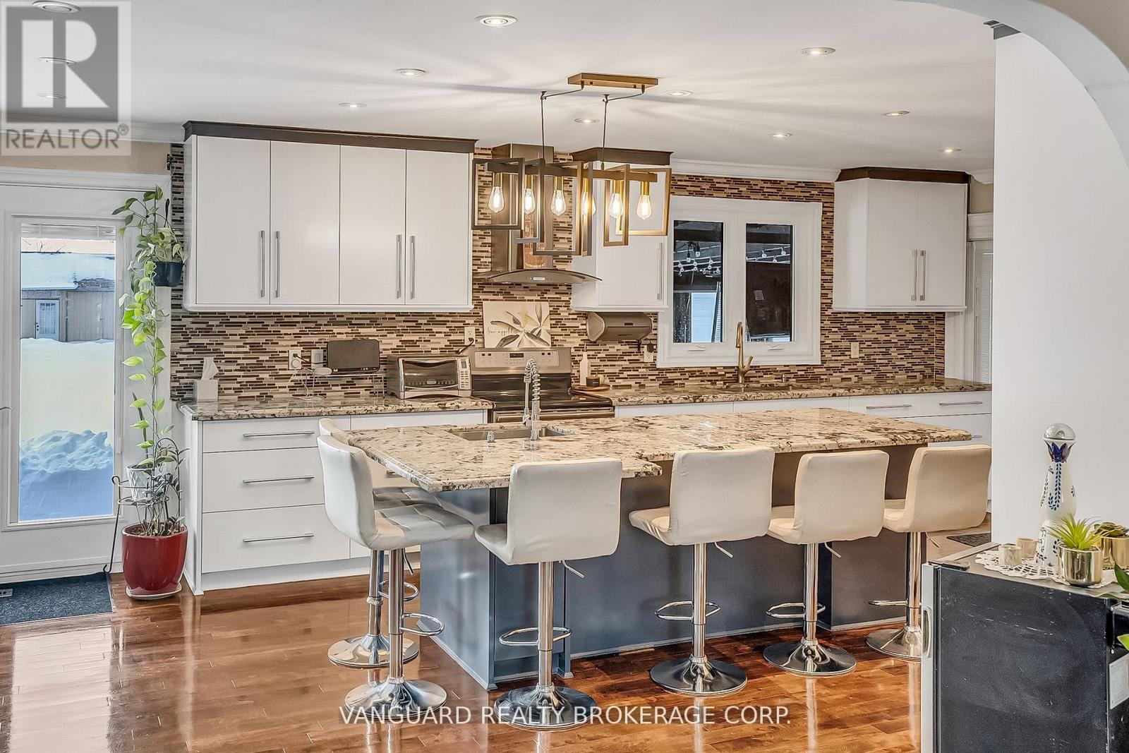 8070 Hornby Road, Halton Hills, Ontario  L0P 1E0 - Photo 13 - W13124324