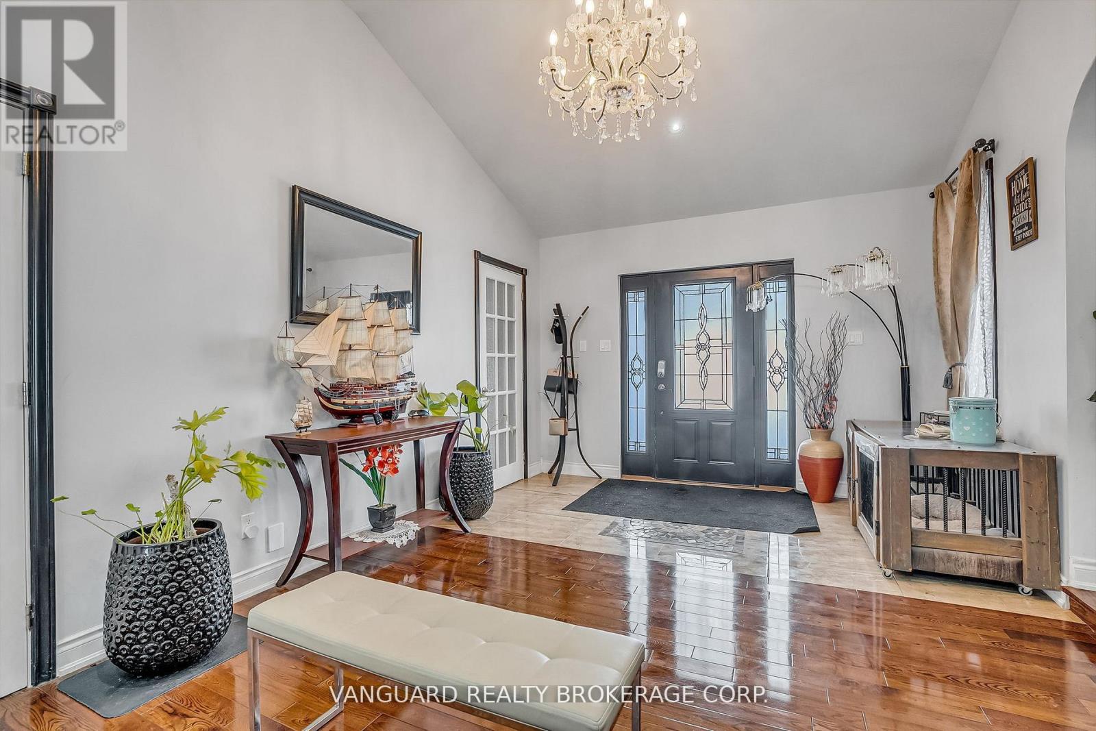 8070 Hornby Road, Halton Hills, Ontario  L0P 1E0 - Photo 4 - W13124324