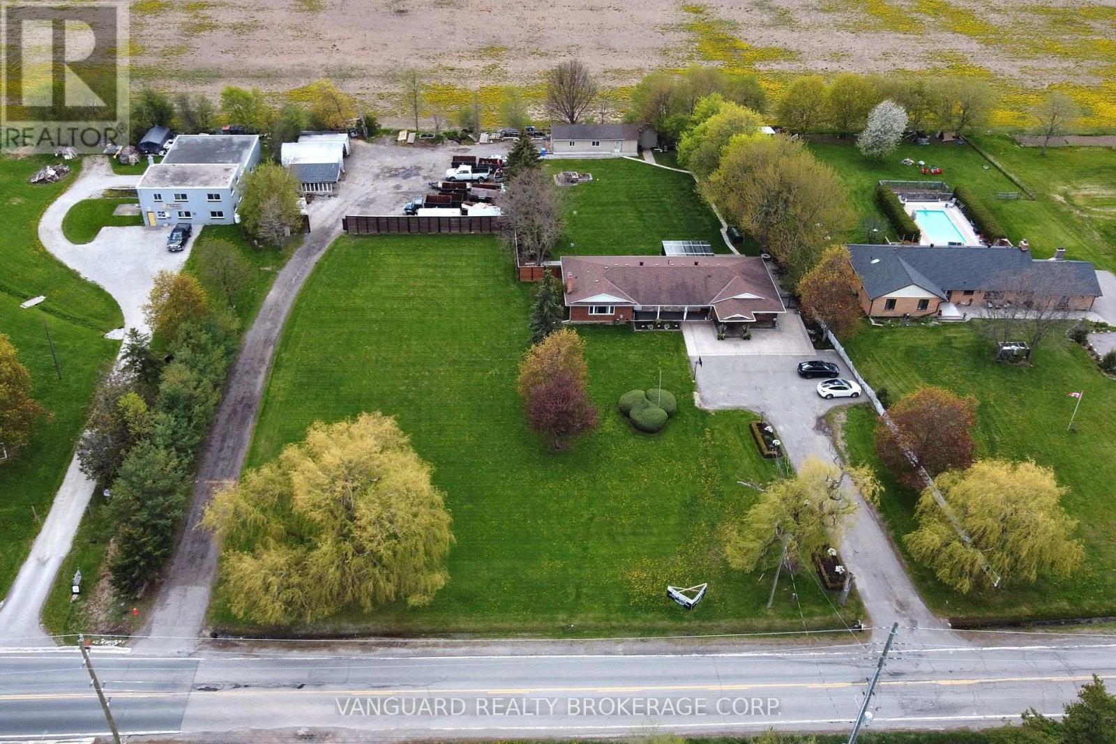 8070 Hornby Road, Halton Hills, Ontario  L0P 1E0 - Photo 2 - W13124328