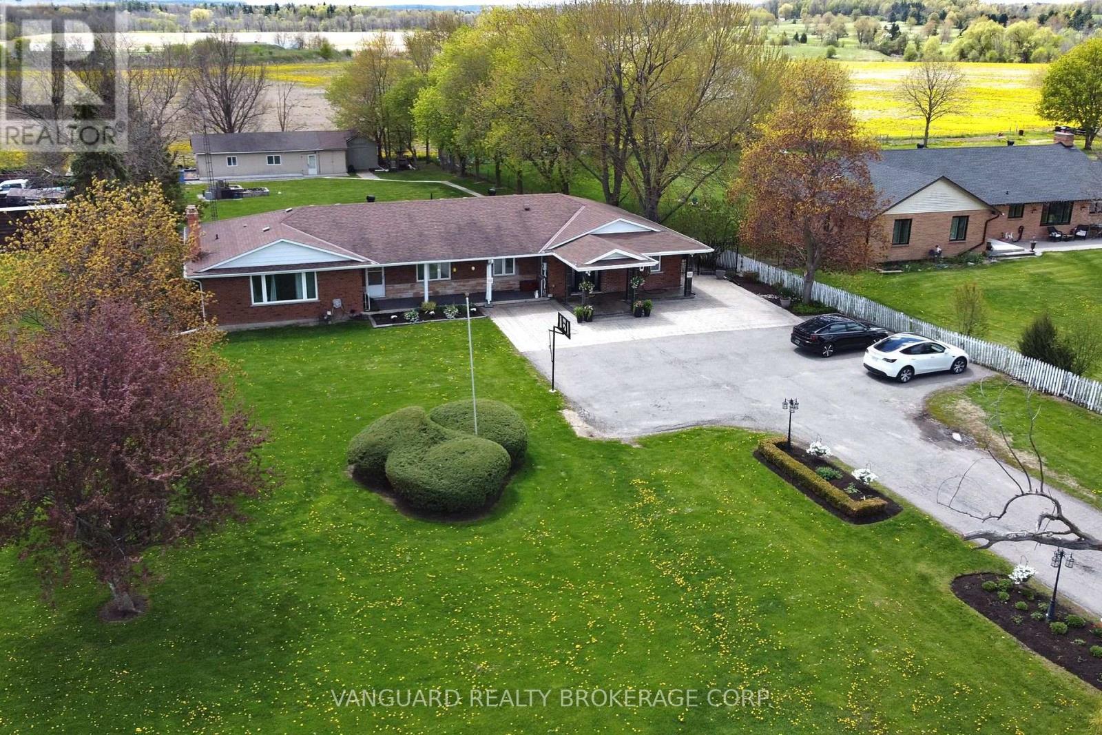 8070 Hornby Road, Halton Hills, Ontario  L0P 1E0 - Photo 24 - W13124328