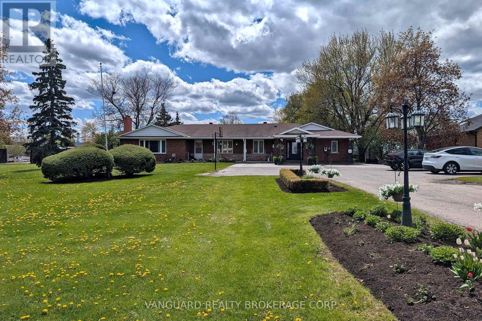 8070 Hornby Road, Halton Hills, Ontario  L0P 1E0 - Photo 25 - W13124328