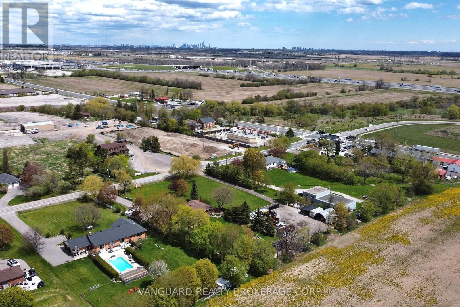 8070 Hornby Road, Halton Hills, Ontario  L0P 1E0 - Photo 4 - W13124328