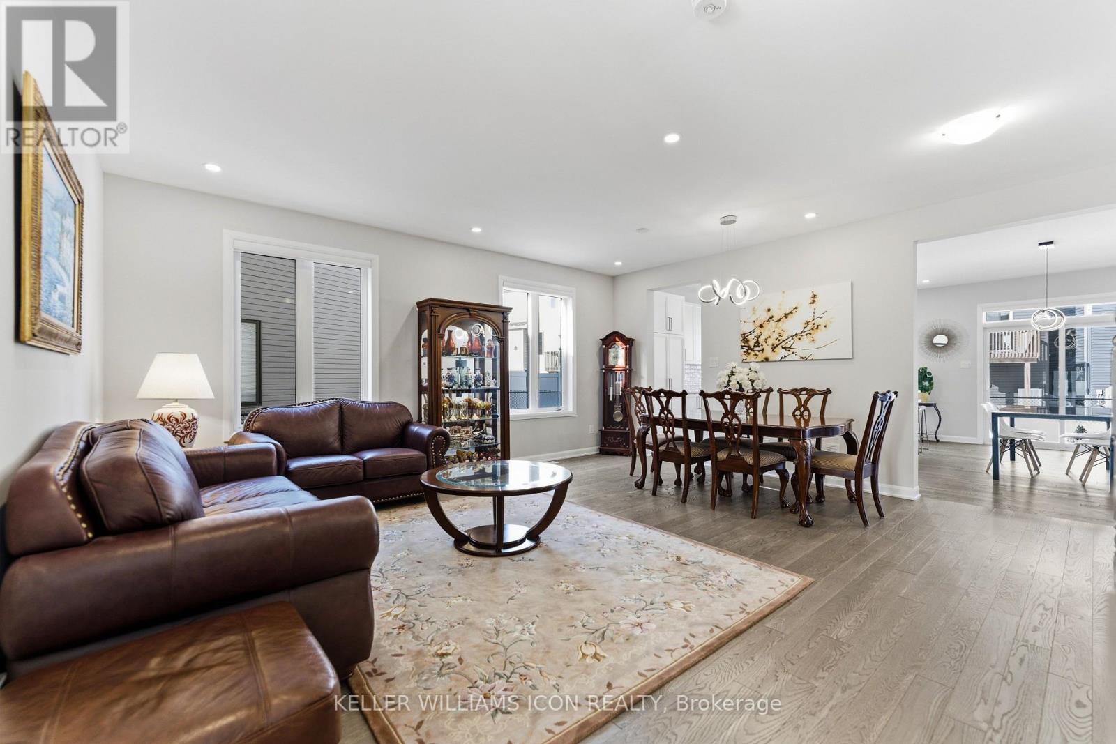 352 Cloyne Crescent, Ottawa, Ontario  K2J 6W4 - Photo 8 - X12974310