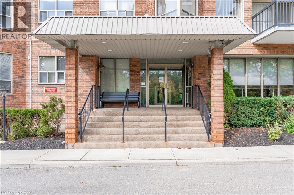 300 Keats Way Unit# 504, Waterloo, Ontario  N2L 6E6 - Photo 2 - 40816815