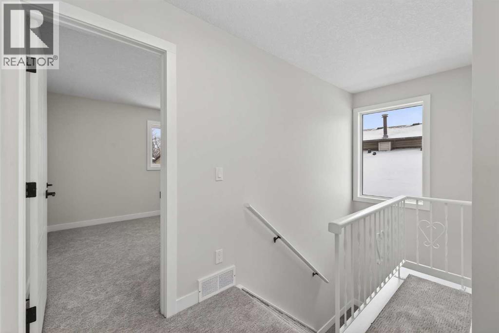 5625 Templehill Road NE, Calgary, Alberta  T1Y 4C1 - Photo 14 - A2311021