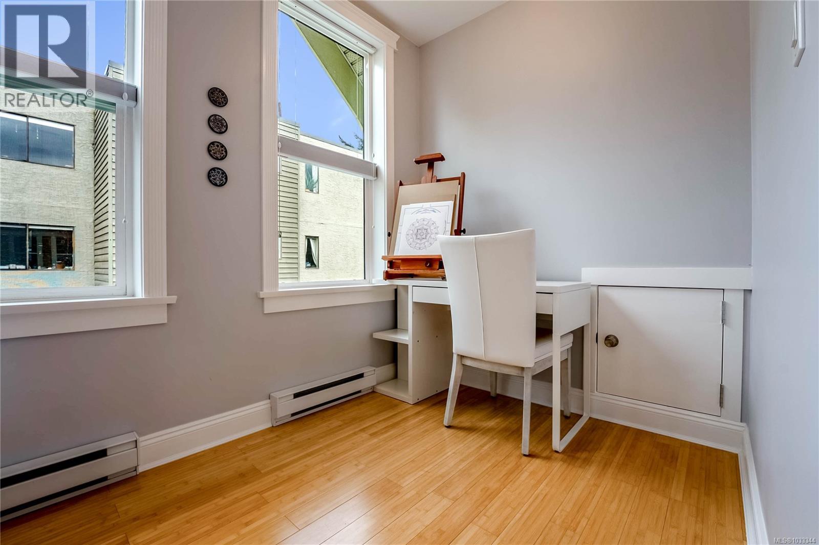 3 1376 Pandora Ave, Victoria, British Columbia  V8R 1A3 - Photo 19 - 1033344