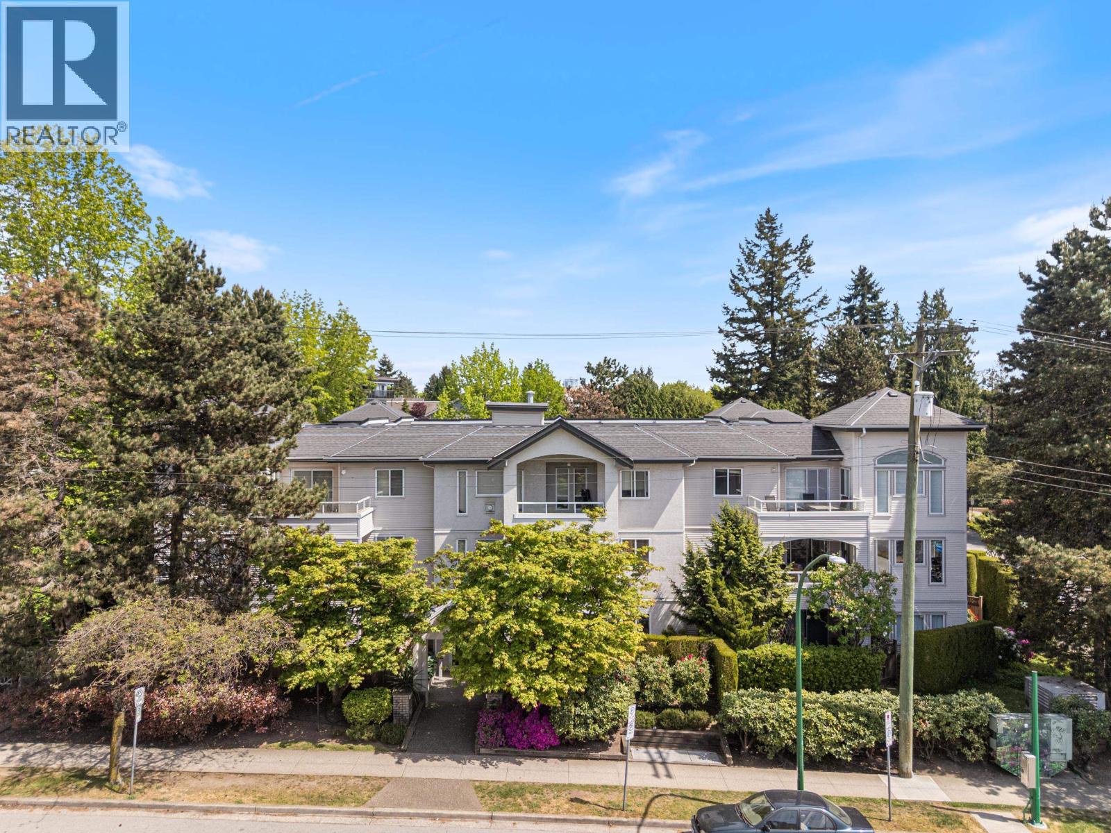202 7188 ROYAL OAK AVENUE, Burnaby, British Columbia