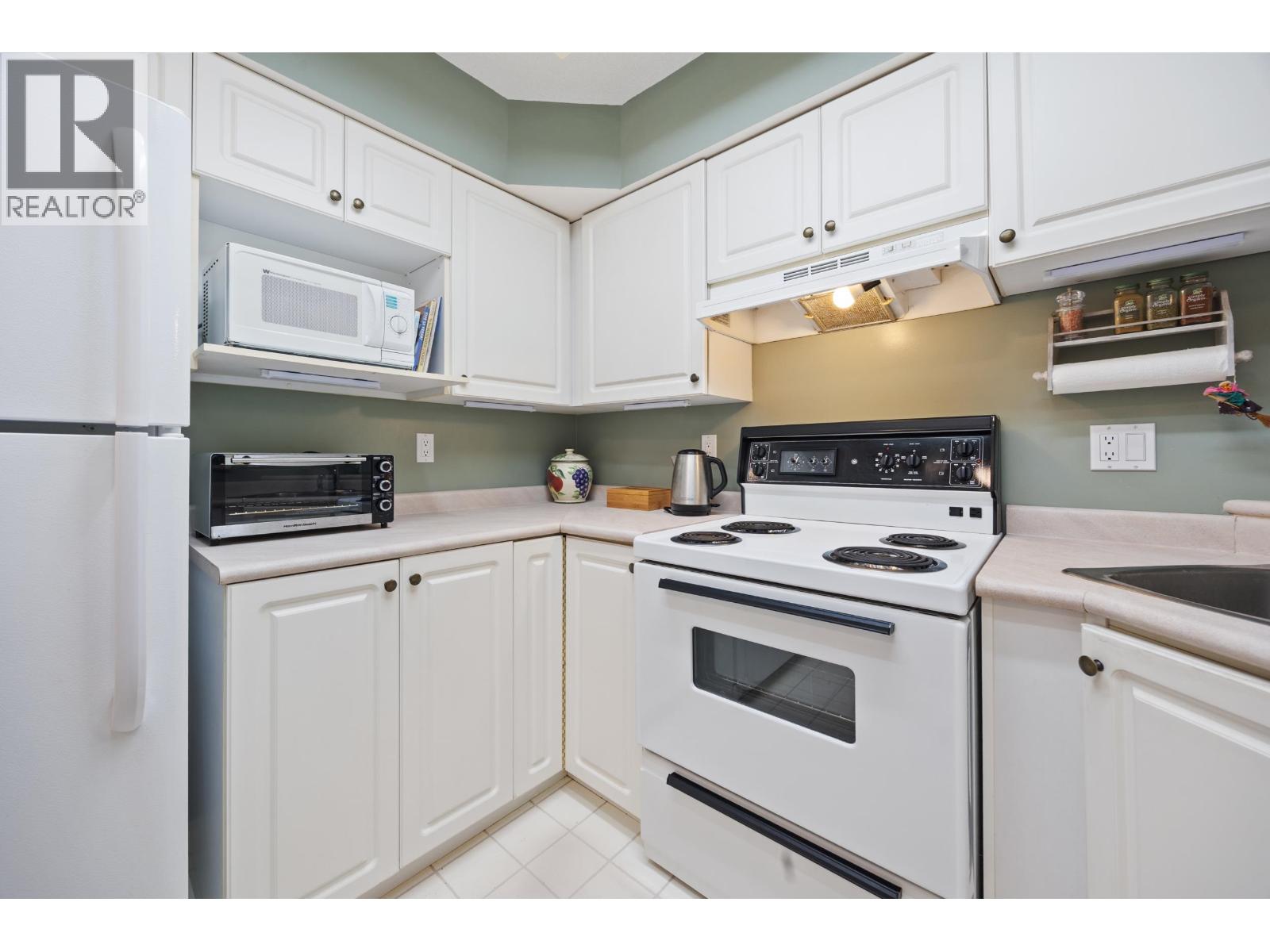 202 7188 Royal Oak Avenue, Burnaby, British Columbia  V5J 4J4 - Photo 19 - R3123212