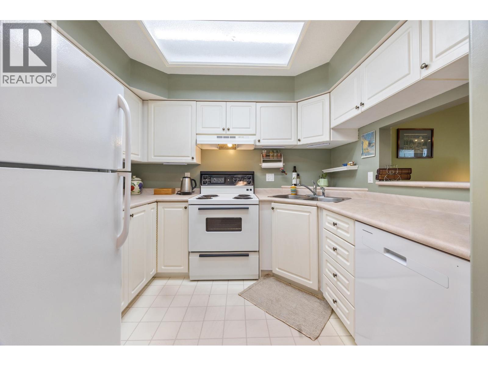 202 7188 Royal Oak Avenue, Burnaby, British Columbia  V5J 4J4 - Photo 18 - R3123212