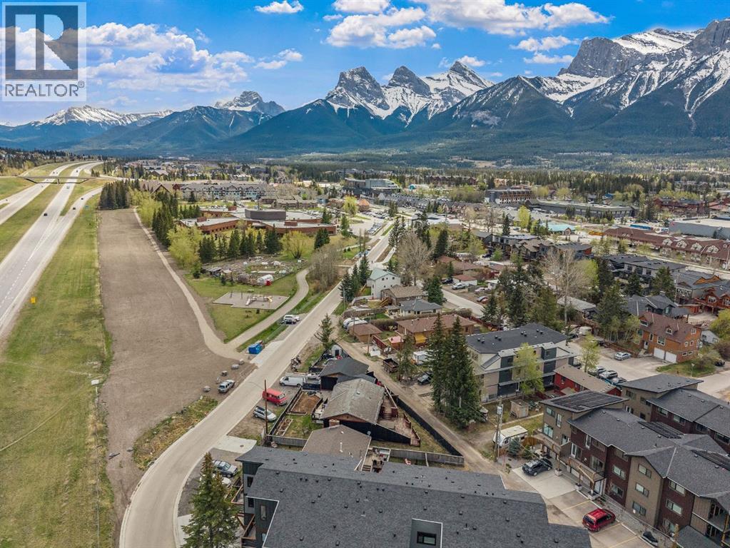 1405 & 1409 Mountain Avenue, Canmore, Alberta  T1W 1M3 - Photo 5 - A2295117