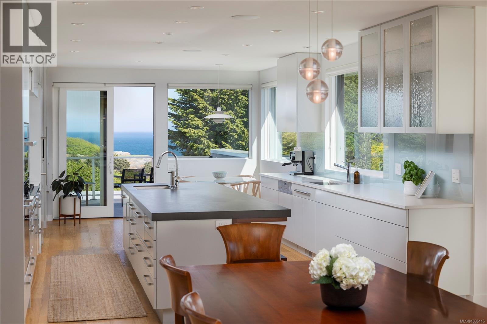 408 Newport Ave, Oak Bay, British Columbia  V8S 5C5 - Photo 16 - 1036116