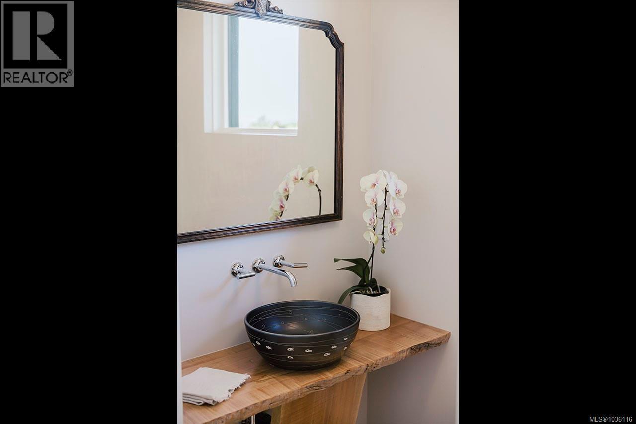 408 Newport Ave, Oak Bay, British Columbia  V8S 5C5 - Photo 34 - 1036116
