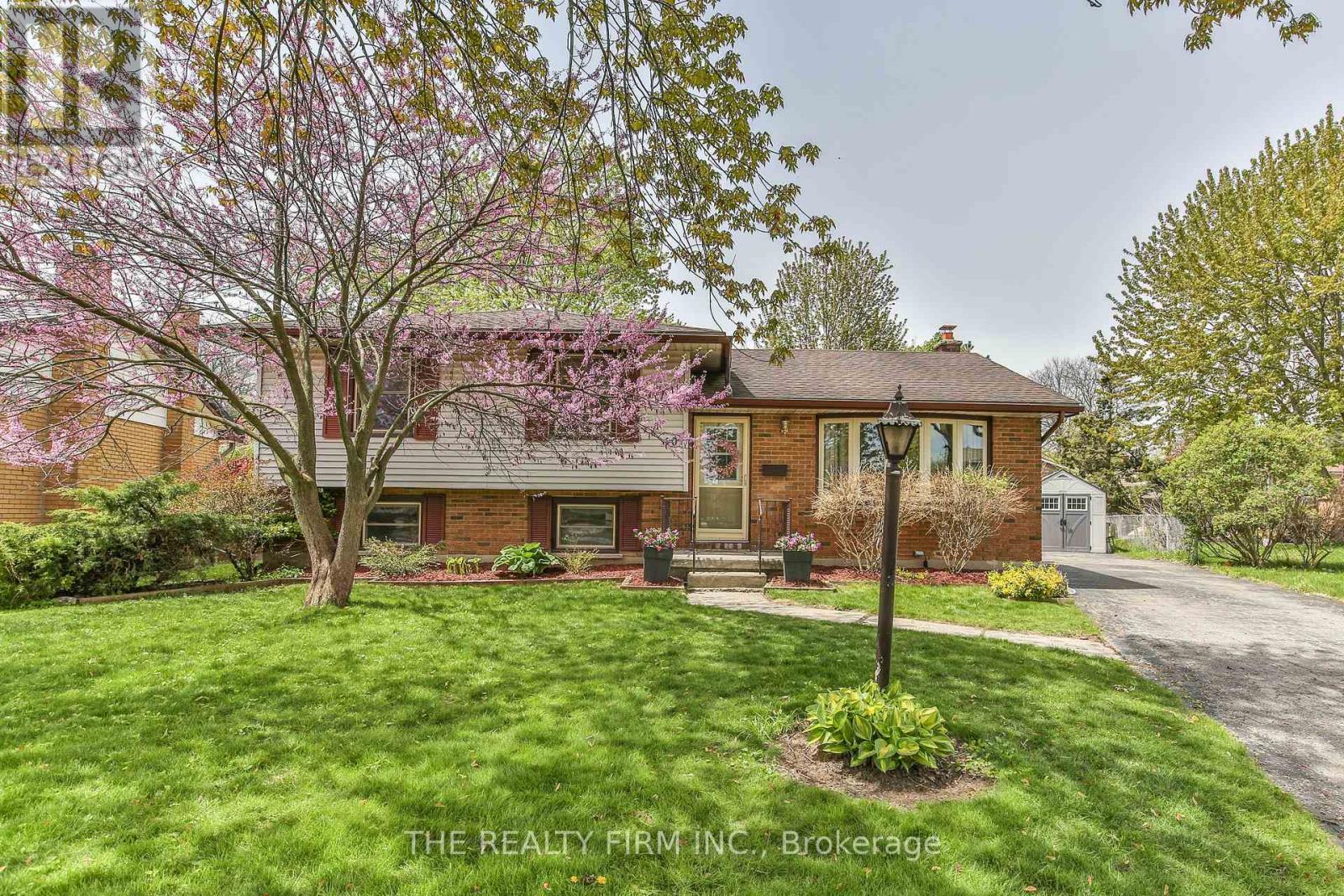 40 Ebury Place, London South, Ontario  N6C 4V4 - Photo 2 - X13124606