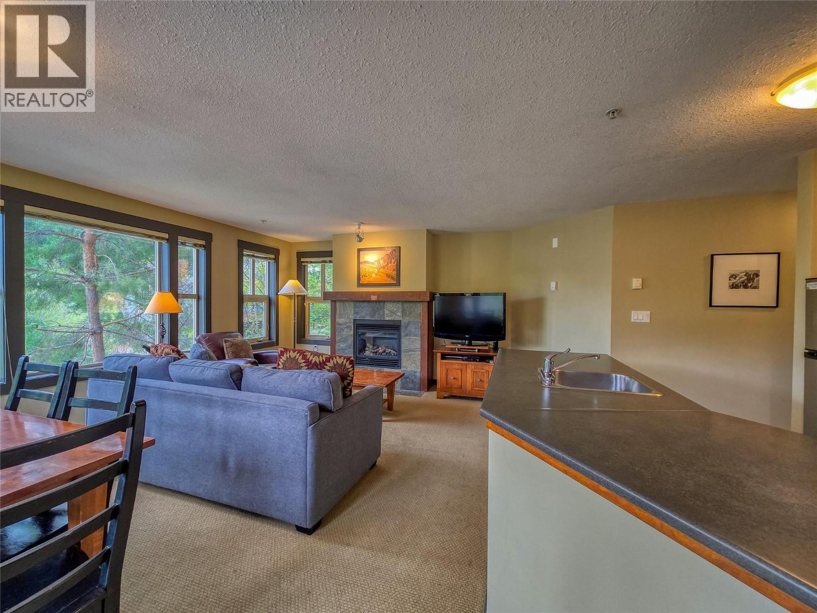 2070 Summit Drive Unit# 308, Panorama, British Columbia  V0A 1T0 - Photo 32 - 10385753