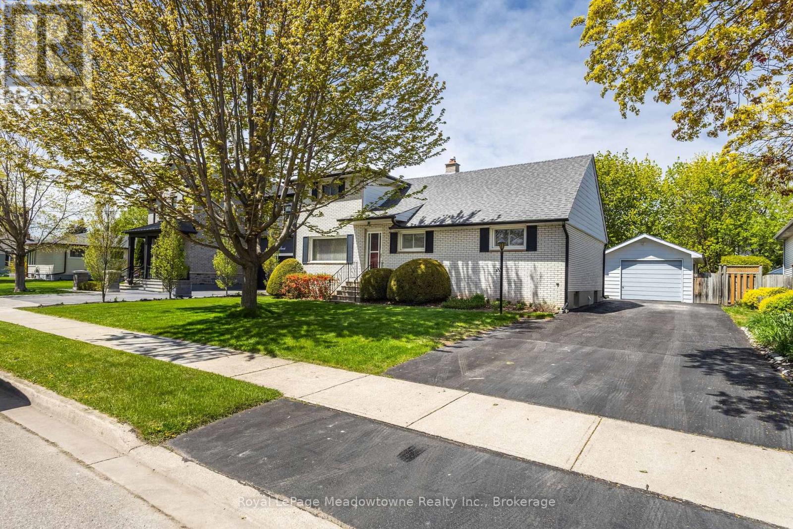 75 MILES STREET, Milton, Ontario
