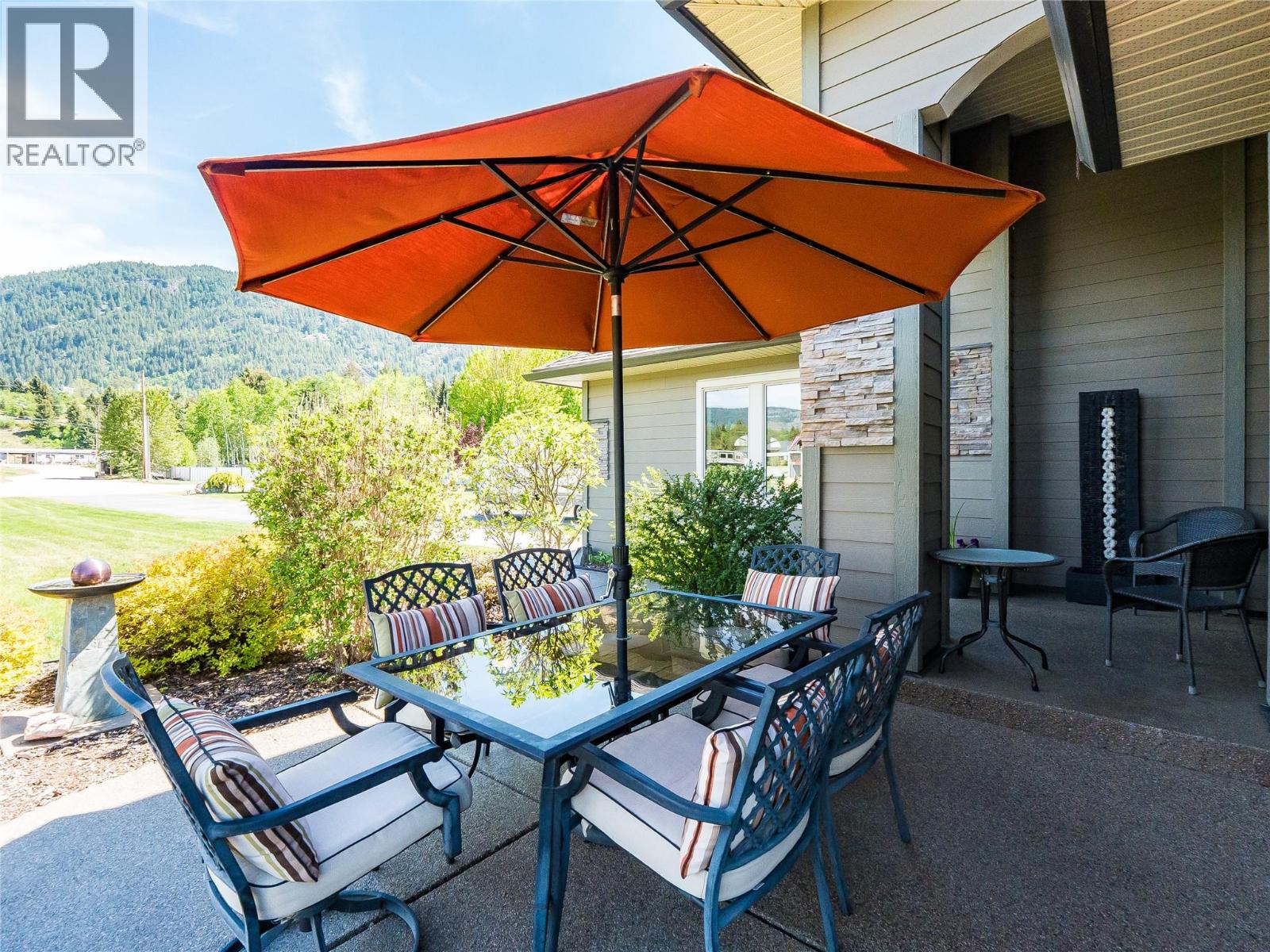 943 Riverview Place, Castlegar, British Columbia  V1N 4L1 - Photo 29 - 10386880