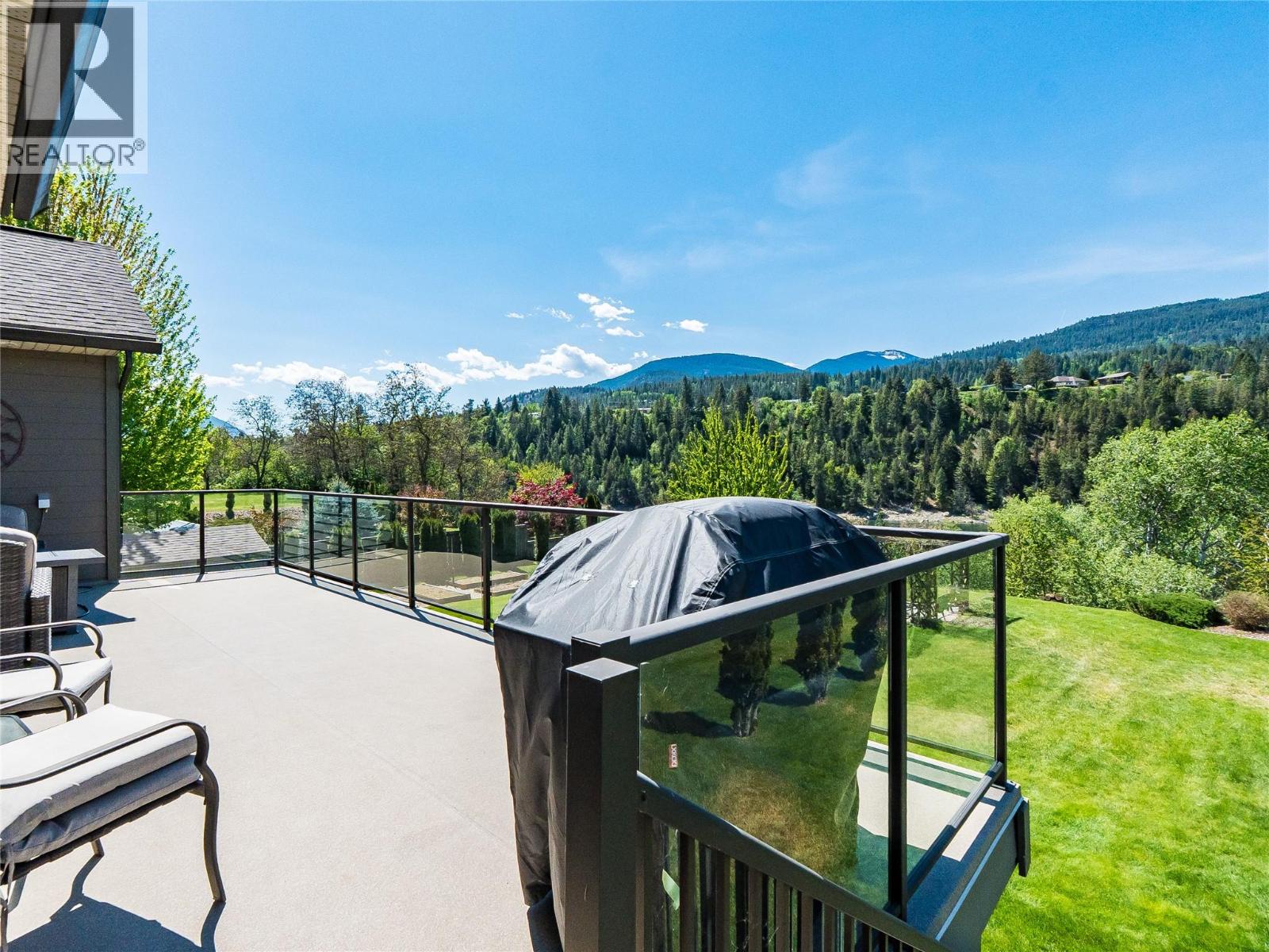 943 Riverview Place, Castlegar, British Columbia  V1N 4L1 - Photo 32 - 10386880