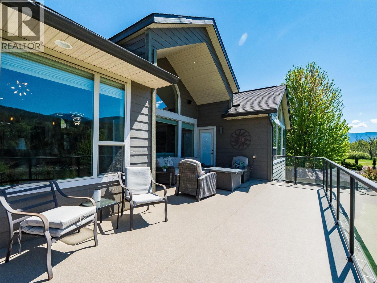 943 Riverview Place, Castlegar, British Columbia  V1N 4L1 - Photo 40 - 10386880