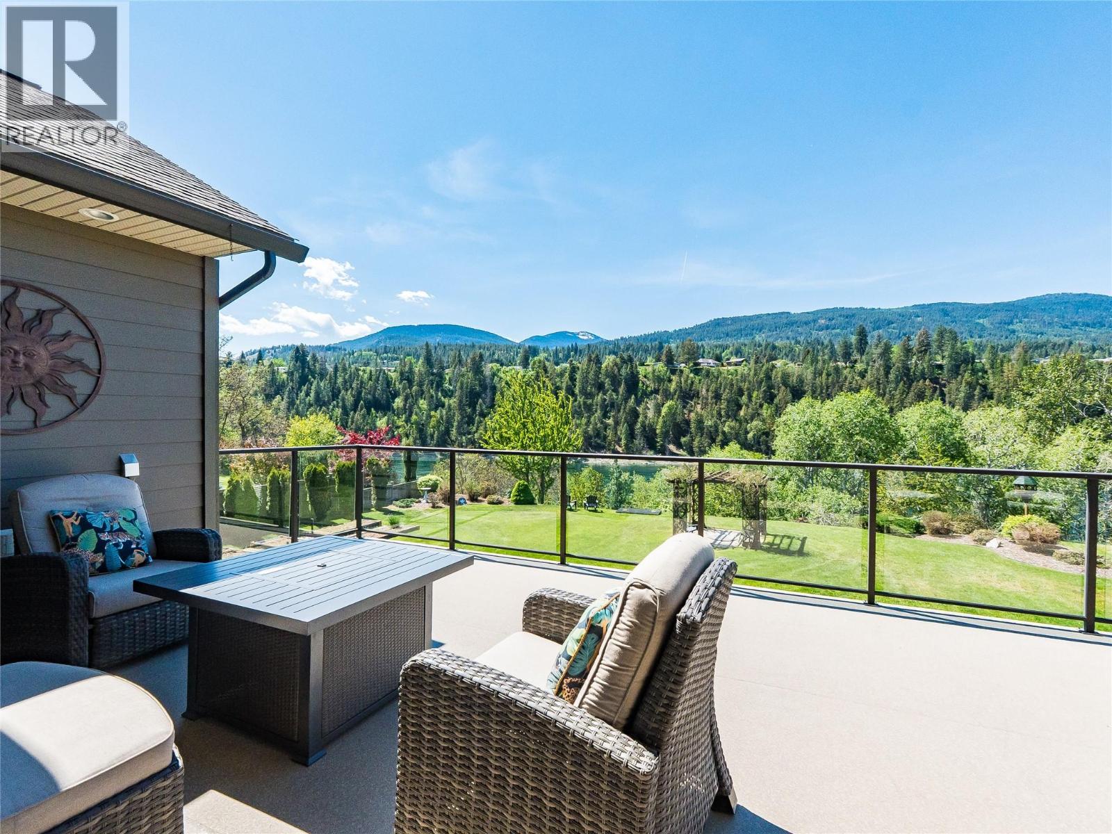 943 Riverview Place, Castlegar, British Columbia  V1N 4L1 - Photo 44 - 10386880