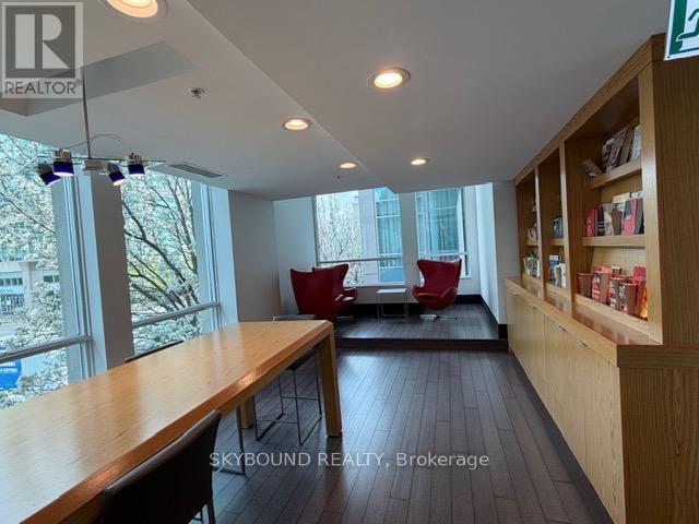 2208 - 155 Legion Road N, Toronto, Ontario  M8Y 0A7 - Photo 21 - W13120482
