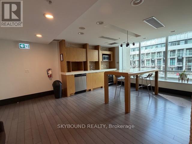 2208 - 155 Legion Road N, Toronto, Ontario  M8Y 0A7 - Photo 20 - W13120482
