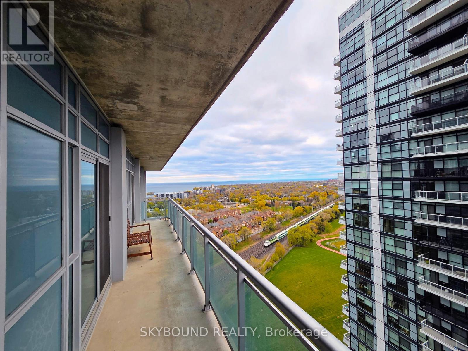 2208 - 155 Legion Road N, Toronto, Ontario  M8Y 0A7 - Photo 18 - W13120482
