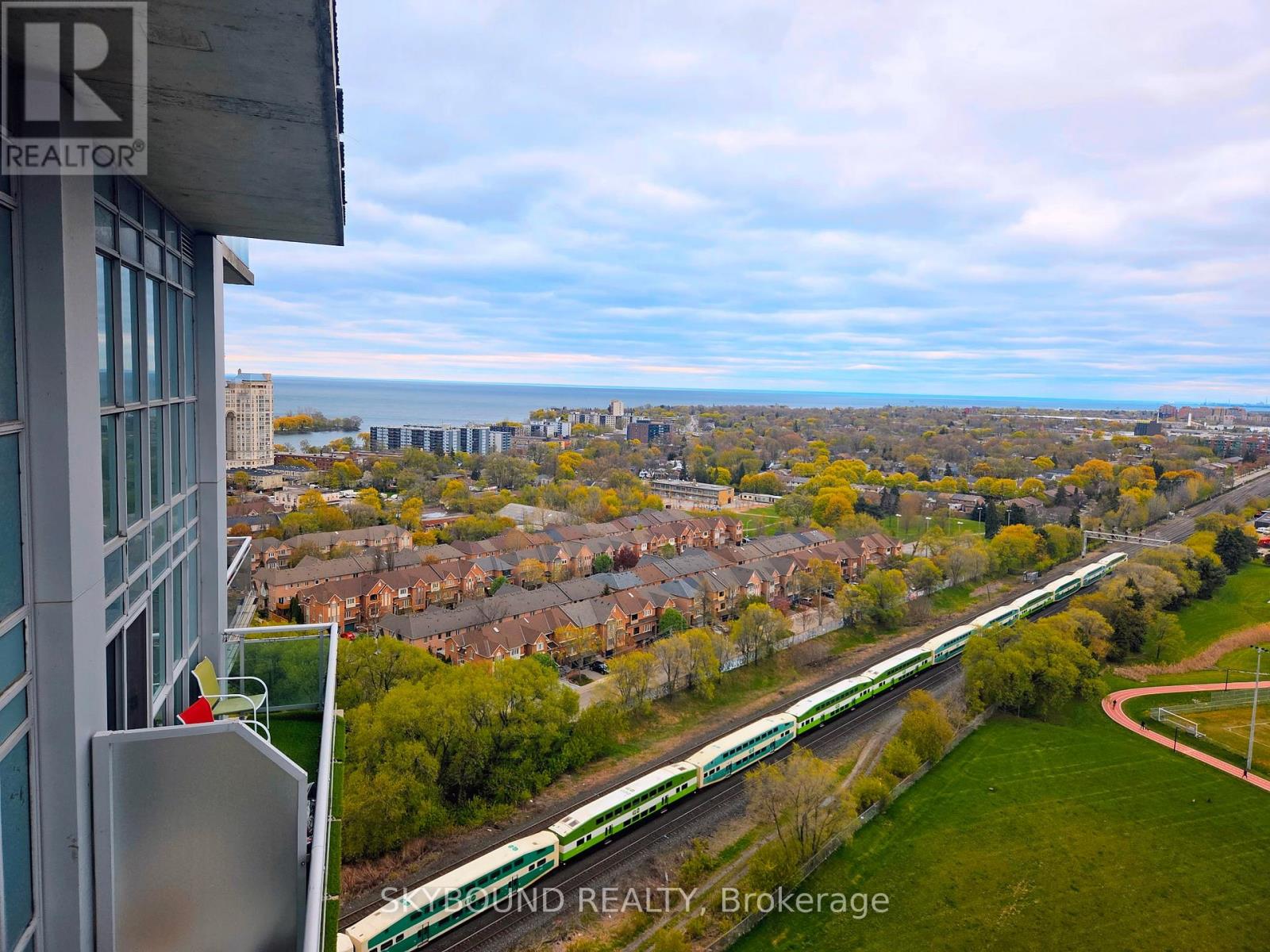 2208 - 155 Legion Road N, Toronto, Ontario  M8Y 0A7 - Photo 17 - W13120482