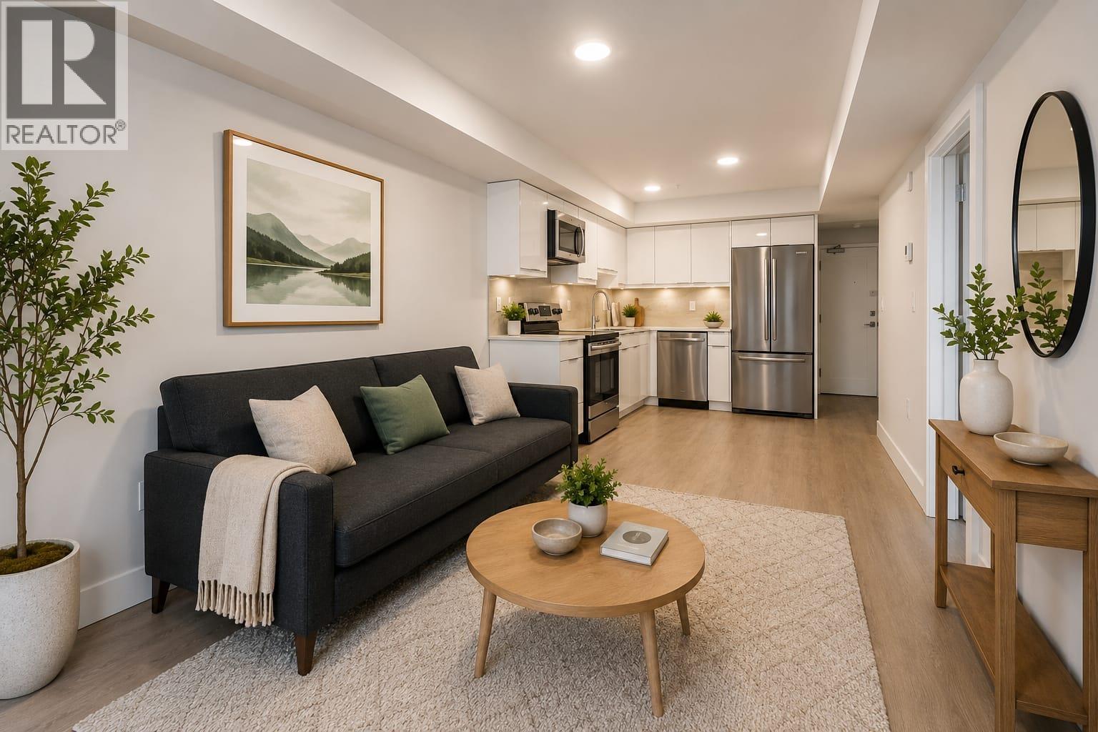 206 3050 KINGSWAY, Vancouver, British Columbia