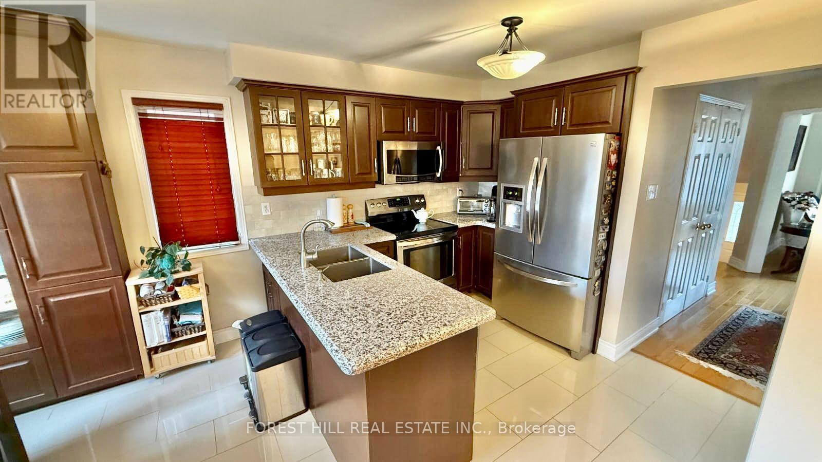 54 Timberview Drive, Vaughan, Ontario  L4J 8M3 - Photo 8 - N12984210