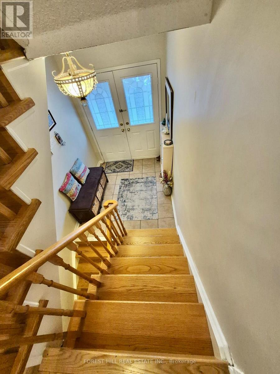 54 Timberview Drive, Vaughan, Ontario  L4J 8M3 - Photo 2 - N12984210