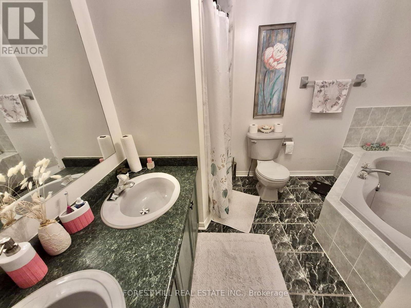 54 Timberview Drive, Vaughan, Ontario  L4J 8M3 - Photo 17 - N12984210