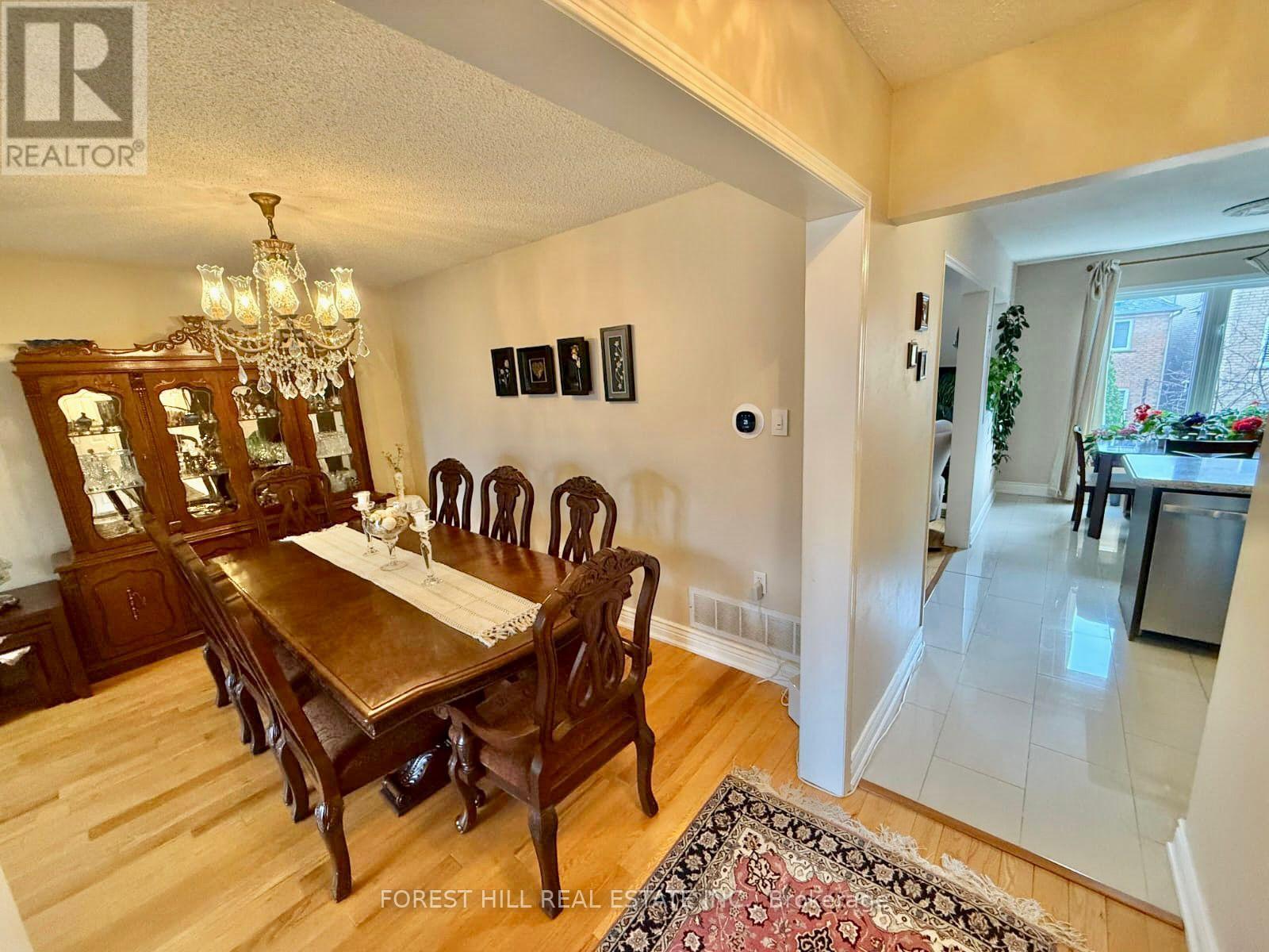 54 Timberview Drive, Vaughan, Ontario  L4J 8M3 - Photo 3 - N12984210