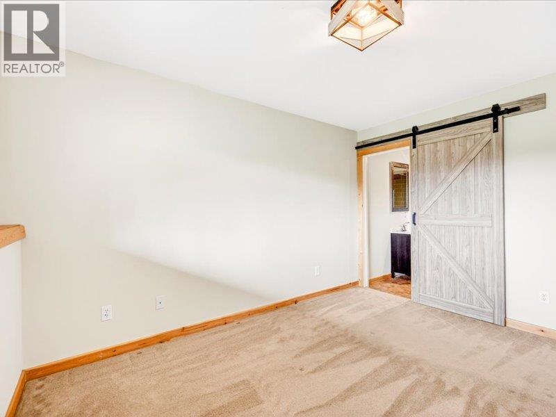 4c Spruce Place, Fernie, British Columbia  V0B 1M4 - Photo 31 - 10385858