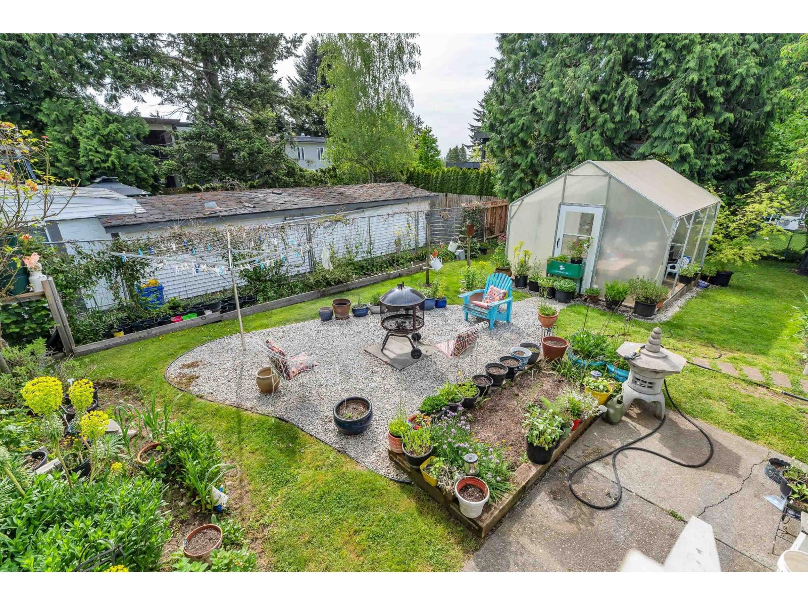 13890 Blackburn Avenue, White Rock, British Columbia  V4B 2Z2 - Photo 16 - R3122023