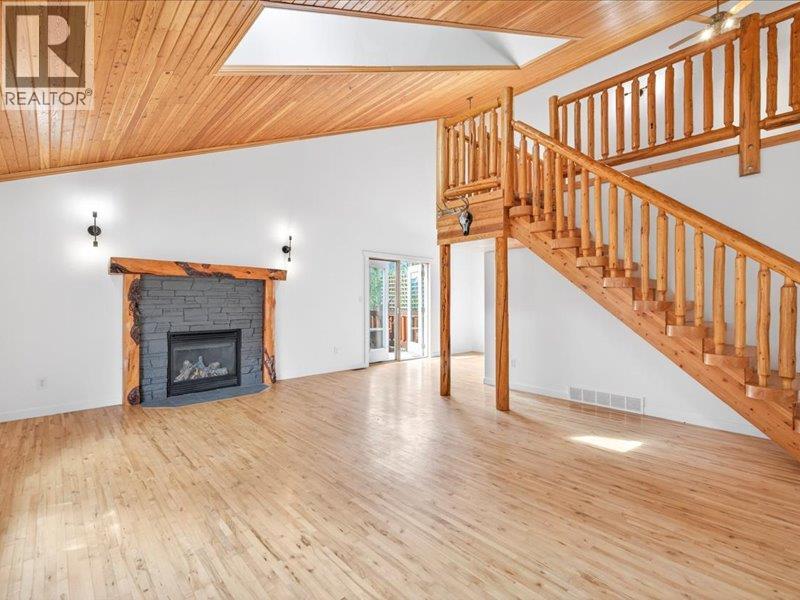4c Spruce Place, Fernie, British Columbia  V0B 1M4 - Photo 17 - 10385858