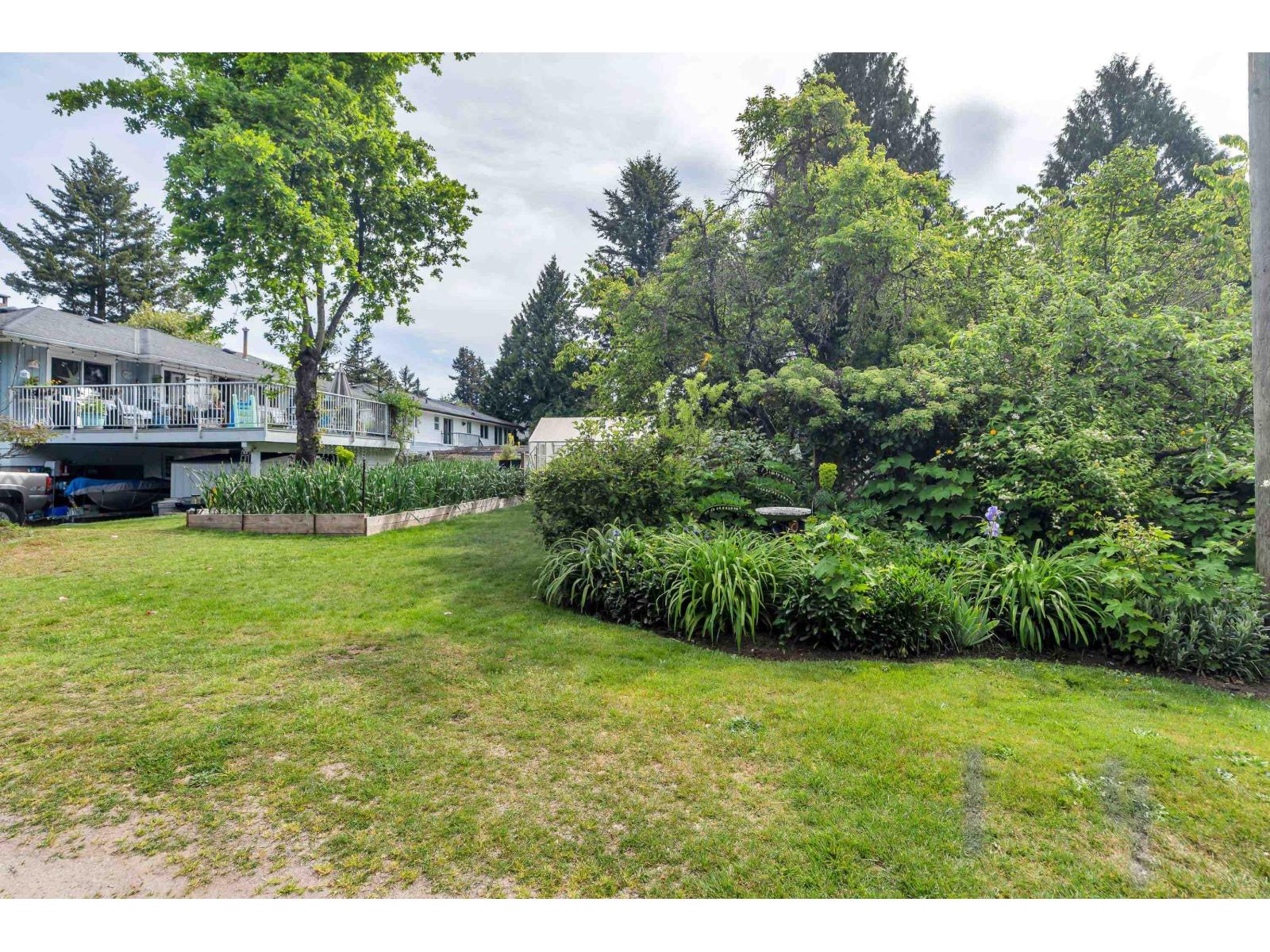 13890 Blackburn Avenue, White Rock, British Columbia  V4B 2Z2 - Photo 26 - R3122023
