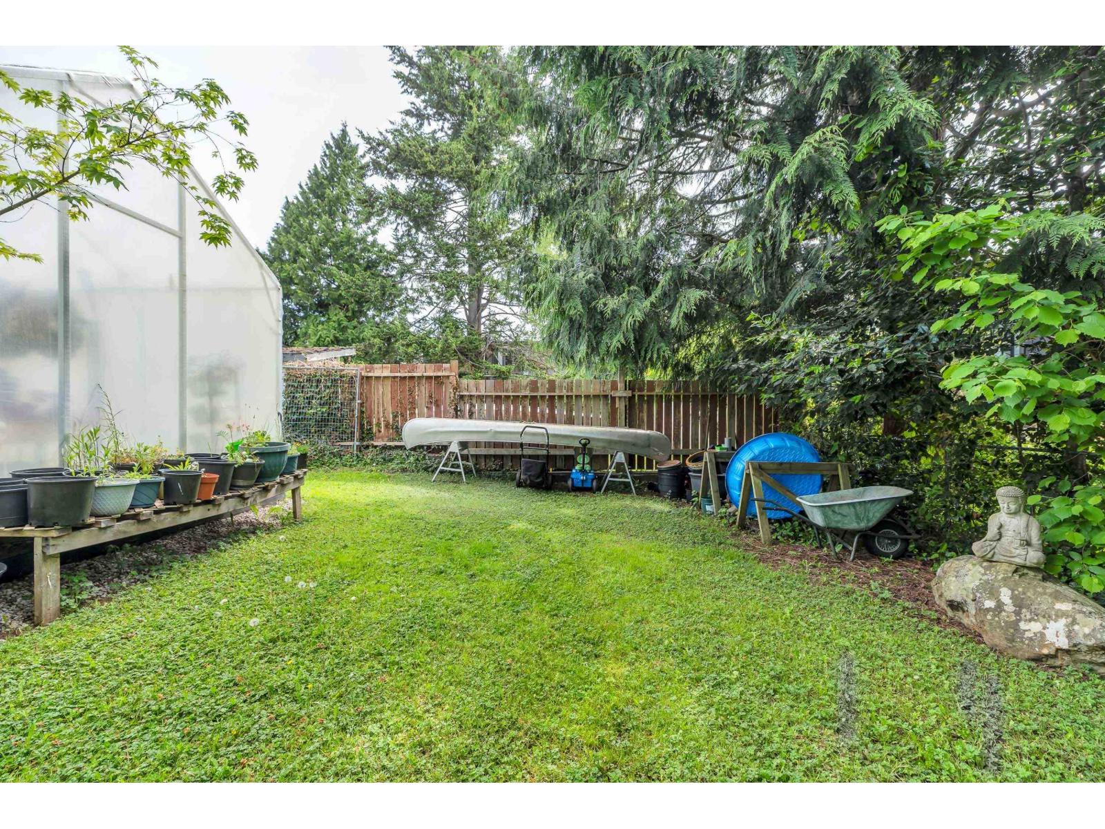 13890 Blackburn Avenue, White Rock, British Columbia  V4B 2Z2 - Photo 22 - R3122023