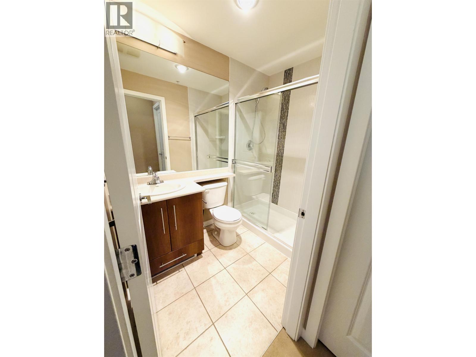 Th13 2089 Rosser Avenue, Burnaby, British Columbia  V5C 5E2 - Photo 9 - R3123238